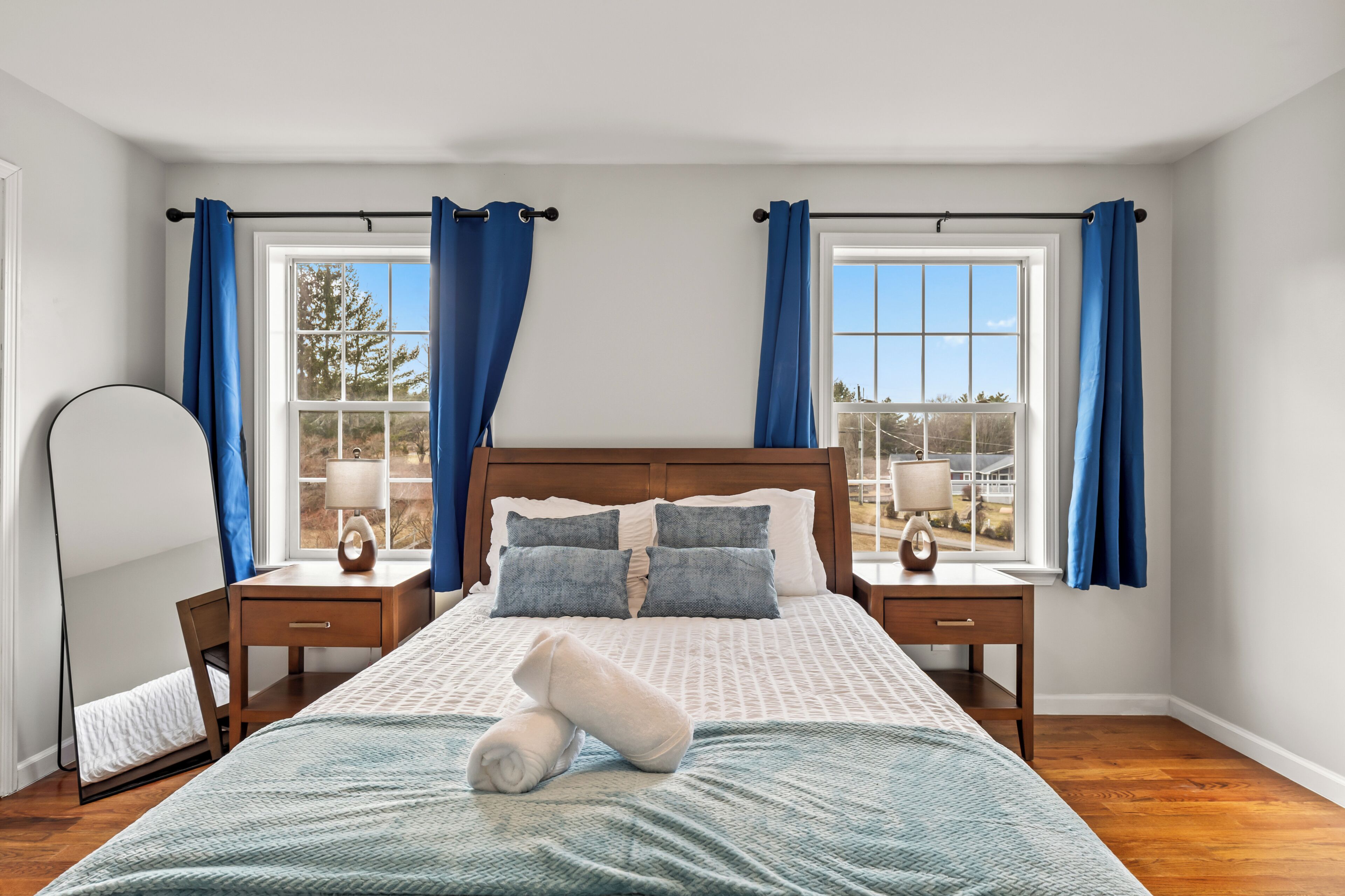 7 bedrooms, travel cot, free WiFi, bed sheets