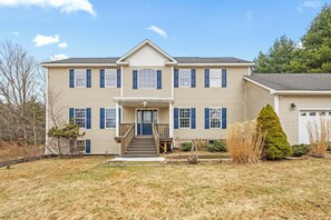 Exterior - Catskills Retreat W/Hot Tub & Gym (Monticello)