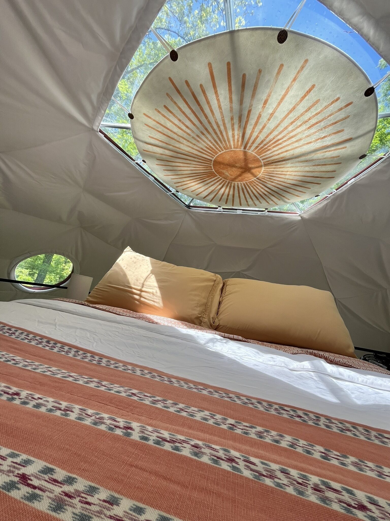 2 bedrooms, WiFi (free), bed sheets