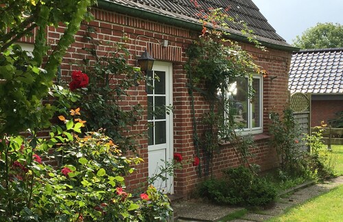 Holiday Home 'Ferienhaus Mecki' with Private Terrace, Private Garden and Wi-Fi