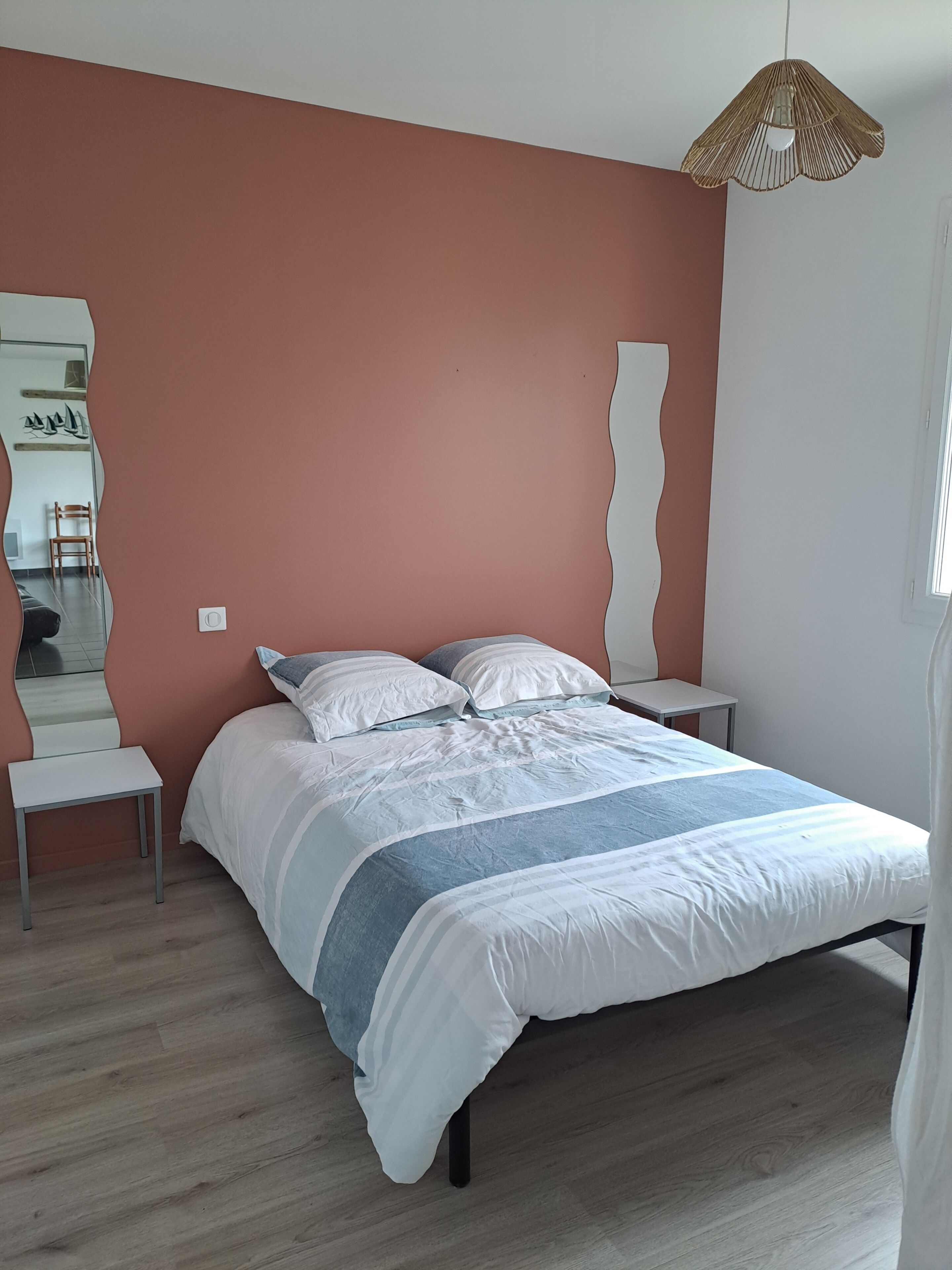 2 Schlafzimmer, Bügeleisen/Bügelbrett, Bettwäsche