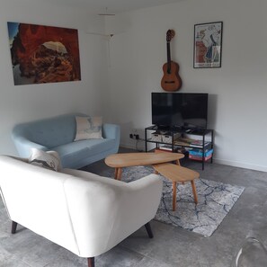 Living area - Holiday Home 'Logde Mer' with Wi-Fi (Concarneau)