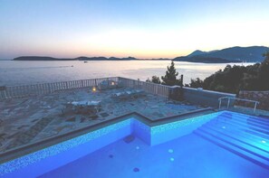 Pool - 2-bedrooms Deluxe apartment with AC (Dubrovnik)
