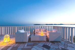 Terrace/patio - 1-bedroom apartment with AC with pool view (Dubrovnik)