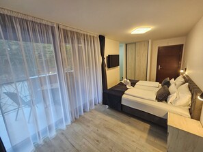 Classic Double or Twin Room, Balcony - Maiden Water Resort (Sarajevo)