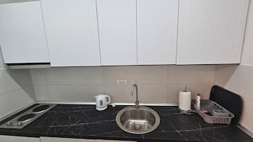 Camera Classic con letto matrimoniale o 2 letti singoli, balcone | Cucina privata