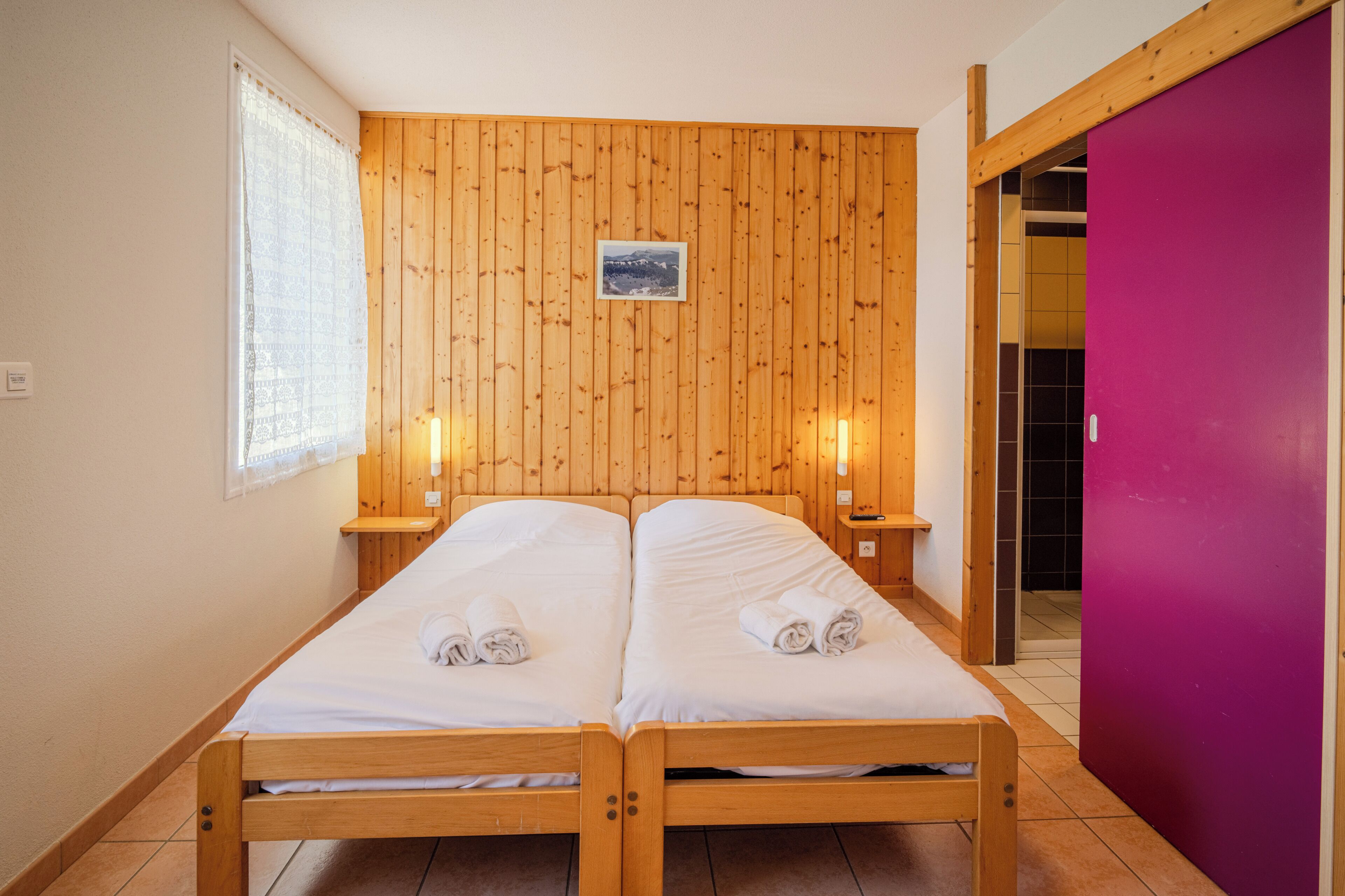 Habitación familiar | Wifi gratis y ropa de cama 