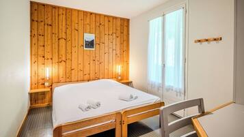 Wifi gratis y ropa de cama