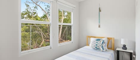 4 habitaciones, tabla de planchar con plancha y wifi gratis