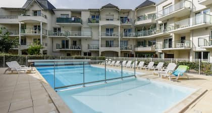 Piscine sur place | Proche du port & des commerces