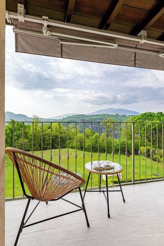 Panoramic house 360° | 150sqm | 5 min from Lake Maggiore | Street parking