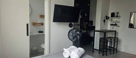 1 bedroom, iron/ironing board, free WiFi, bed sheets