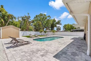 Outdoor pool, a heated pool - Welcome to Tropical Breeze. A home away from home (Sarasota)