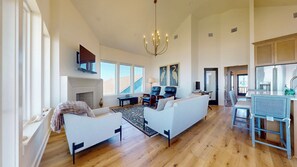 Living area - Ocean View II: 3 BR, 2 BA House in Gilchrist, Sleeps 8 (Gilchrist)