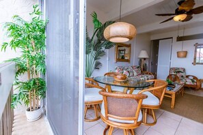 Condo, 1 Queen Bed (Kona Mansions#217) | Outdoor dining - Kona Mansions#217 (Kailua-Kona)