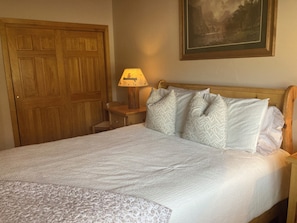 2 slaapkamers, een strijkplank/strijkijzer, wifi, beddengoed