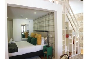 Room - Vrbo Property (Porto)