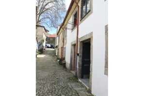 Exterior - Vrbo Property (Porto)