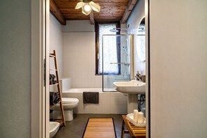 Bathroom - Navigli House With Private Garden - Quiet Oasis (Milan)