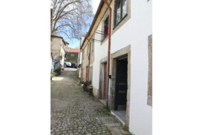 Exterior - Vrbo Property (Porto)