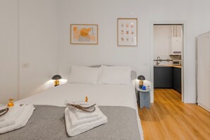 Room - Vrbo Property (Milano)