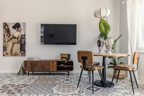 Dining - Le Graniglie mini stylish apartment in Rome (Roma)
