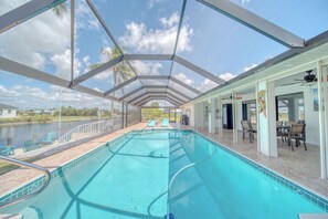 Pool - Cape Villa w Heated Saltwater Pool-Private Dock-Gulf Access (Cape Coral)