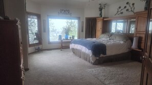 3 dormitorios, tabla de planchar con plancha, wifi y ropa de cama