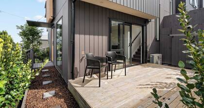 3BDR Award Winning Home in peaceful cul de sac