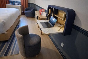 Luxury Double Room - Royal Upscale Hotel (Toronto)