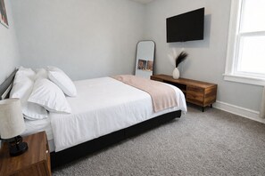 2 quartos, ferros/tábuas de passar roupa, Wi-Fi, roupa de cama