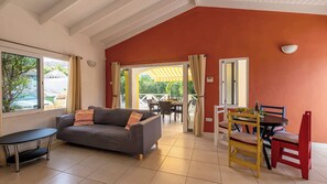 Living area - Villa Trupial - Fontein Resort, Dual-unit villa (Bisento)
