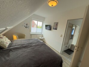 2 bedrooms, free WiFi - Pelikan vacation apartment (Hooksiel)