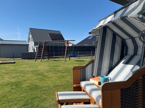 Children’s area - Modern vacation home on the Wangermeer with large garden, own playground and ideal for families, couples and dog lovers. (Wangerland)