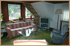 Living area - Panoramic view 5 persoons 85 m2 (Lennestadt)