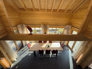 Dining - Vacations right on the water - the stylish Haus Sina on the Wangermeer offers comfort, views and plenty of space for families and friends. (Wangerland)