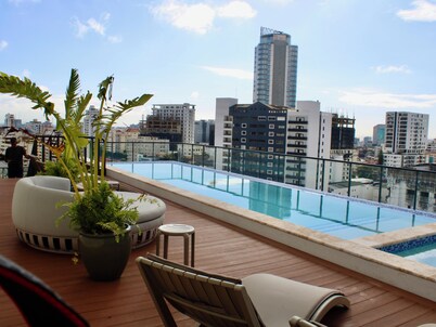 Cozy 2-bedroom condo with AC in beautiful Santo Domingo