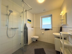 Hair dryer - The Wangermeer Perle II is a modern semi-detached house on the Wangermeer and offers a cozy retreat for couples and families. (Wangerland)