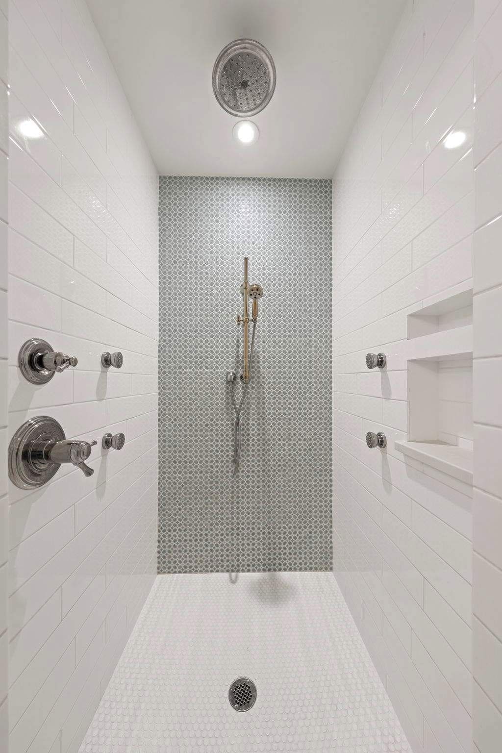 Shower, hair dryer, towels, shampoo