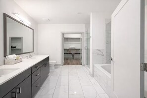 Bathroom - Walk to FIFA World Cup at NRG, Near Medical Center, Free Parking, Pool View (Houston)