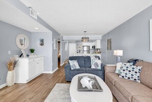 TV - Shore Drive 2 bedroom sleeps 4 Myrtle Beach (Myrtle Beach)