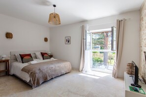 3 bedrooms, iron/ironing board, free WiFi, bed sheets - Mas l'Estelan - Proche Avignon (Saint-Étienne-du-Grès)