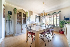 Dining - Moumentoun - Avec terrasse (Lourmarin)