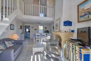 TV, DVD player - La Maison Orion - À 1km de la plage (Dolus-d'Oléron)