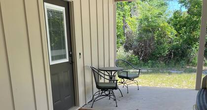 New 3-bedroom house in beautiful Douglas with cool AC and warm heat