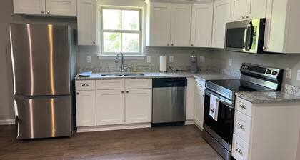 New 3-bedroom house in beautiful Douglas with cool AC and warm heat