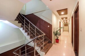 Living area - Hotel Dwarkadheesh (Haridwar)