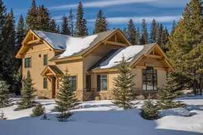 Exterior - Newly Listed Home Near the Town Center with 2 Fireplaces and Garage Space (Big Sky)