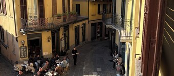 In the historical center of Bellagio, large cozy and bright apartment