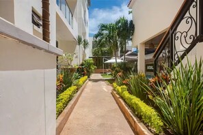 Property grounds - Akbal Studio with Pool, Gym and Rooftop Garden_ B (Cancún)